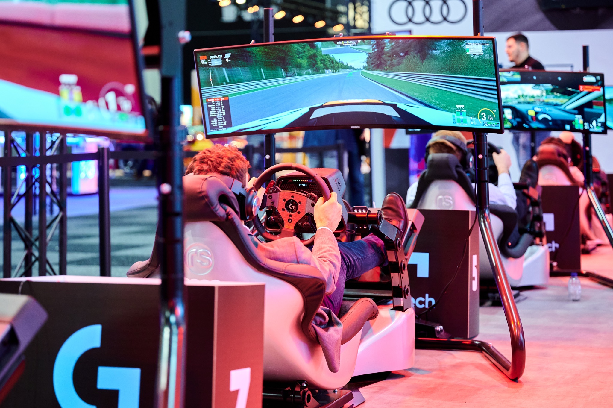 Car simulators in Brussels Motor Show 2023